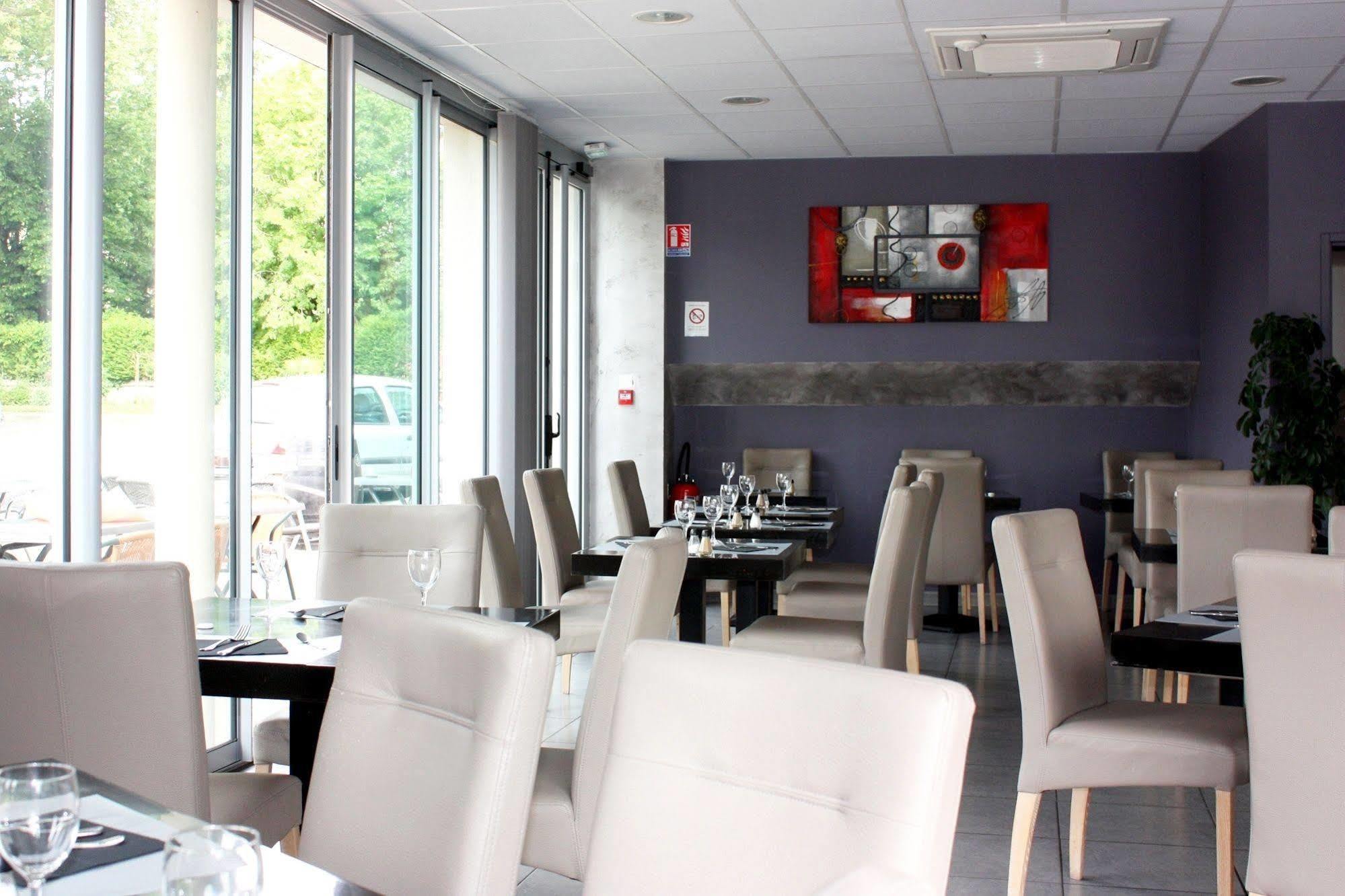 Hotel Le Midi Montaigu-de-Quercy Eksteriør billede