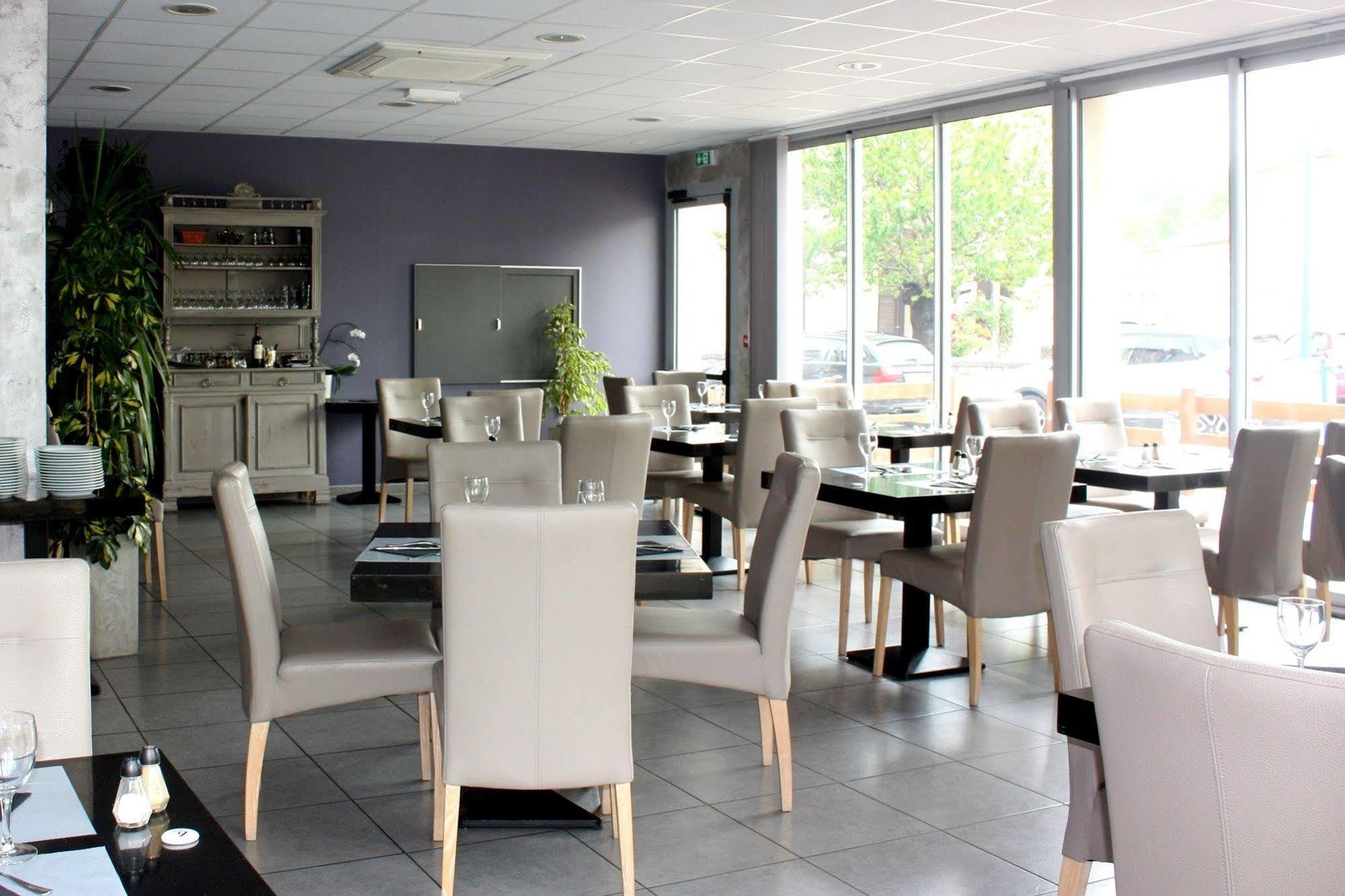 Hotel Le Midi Montaigu-de-Quercy Eksteriør billede